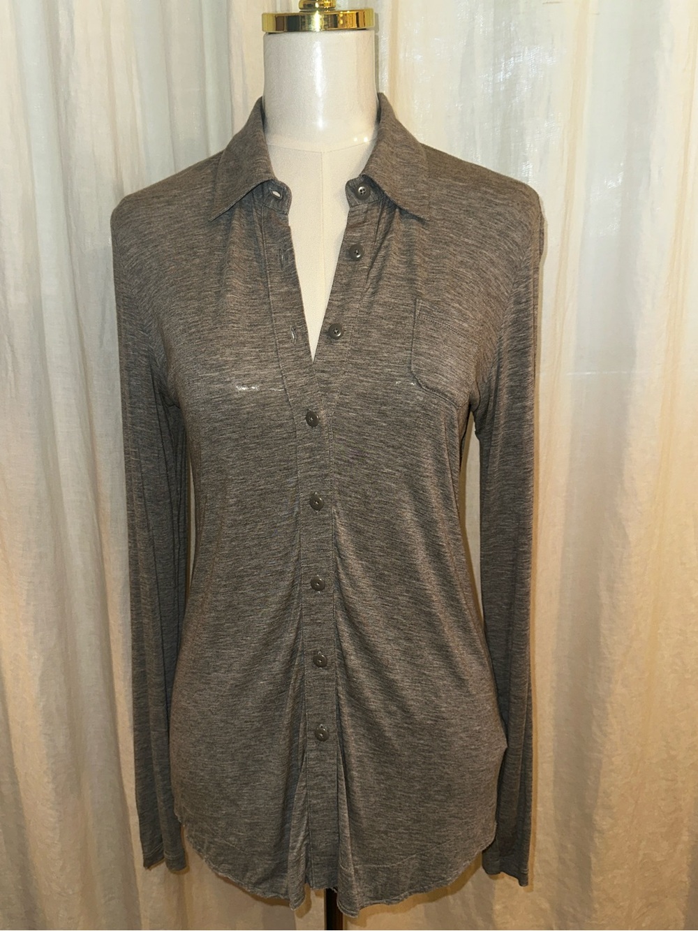 Cabi Gray Long Sleeve Button-Up Shirt XS